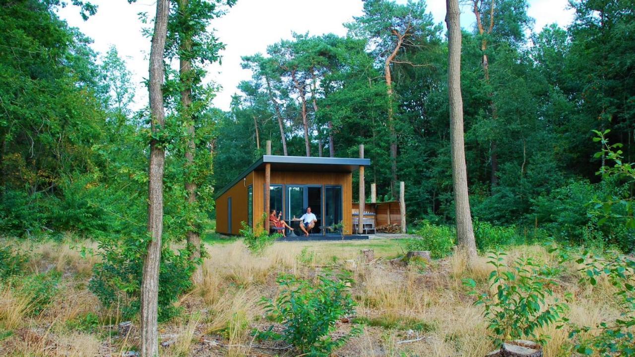 Hotel EuroParcs De Wiltzangh Ruinen Exterior foto
