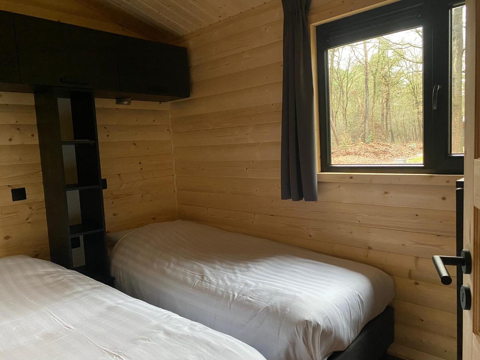 Hotel EuroParcs De Wiltzangh Ruinen Zimmer foto