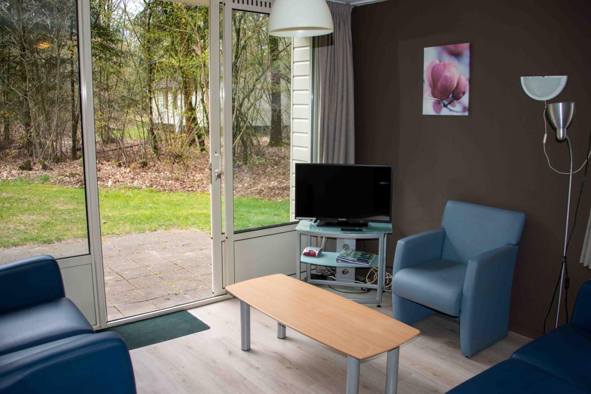 Hotel EuroParcs De Wiltzangh Ruinen Zimmer foto